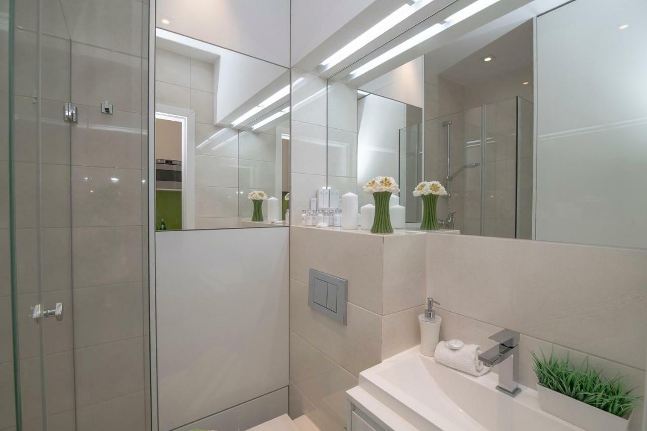 Wlr Apartments - Marszalkowska Варшава Екстер'єр фото